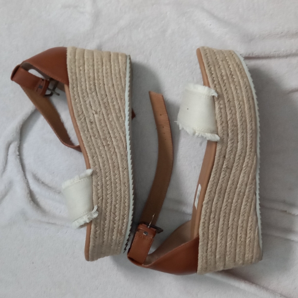 Brash Women's Summer Heels - Picture 2 of 3